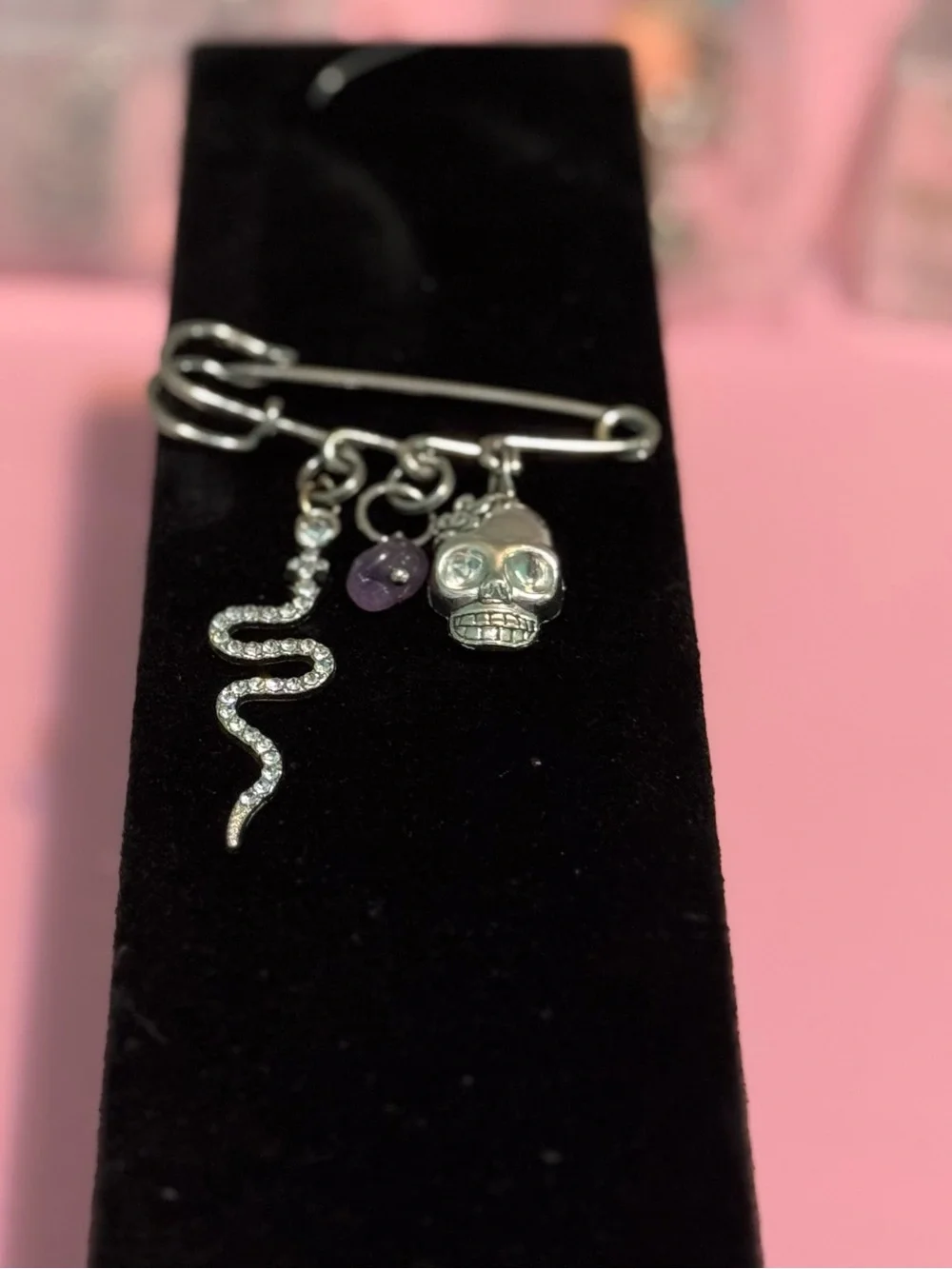 BLING! 👻 Silver-toned Safety Pin Brooch w/ Sparkly Snake, Skull & Amethyst Stone